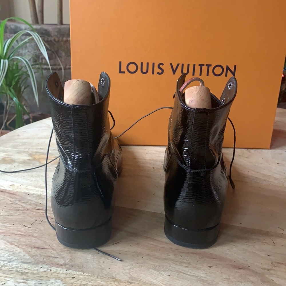 LOUIS VUITTON Patent Leather Laced Boots Dress shoes - size 8 1/2 - Picture 3 of 12